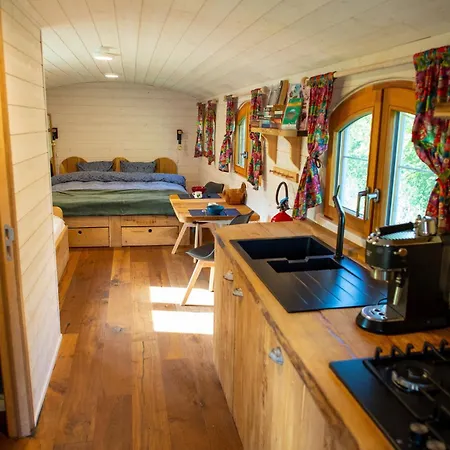Farm stay La Tiny House De La Bergerie Lierneux