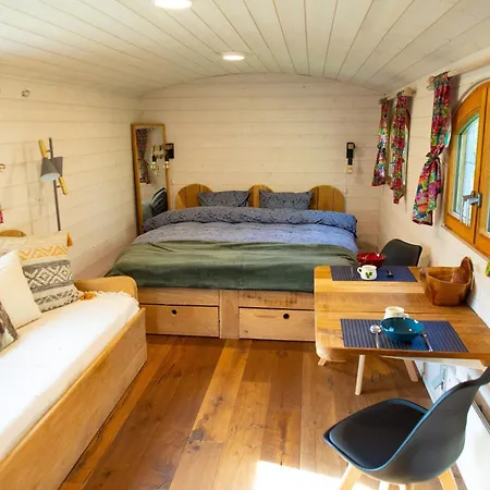 La Tiny House De La Bergerie ファームステイ